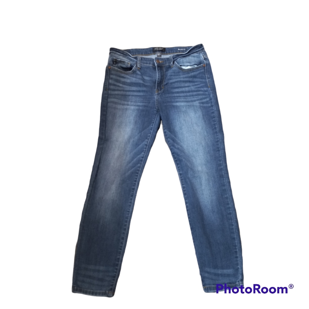 Judy Blue Distressed Relaxed Fit Size 13/31 Jeans
